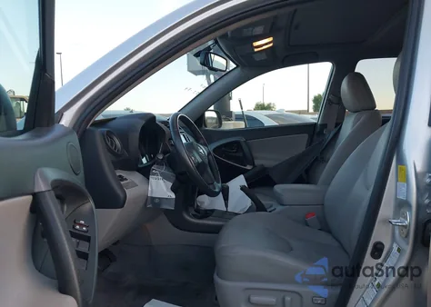 2010 Toyota Rav4 Limited V6 z USA, uszkodzony, nr VIN 2T3DK4DV6AW036636